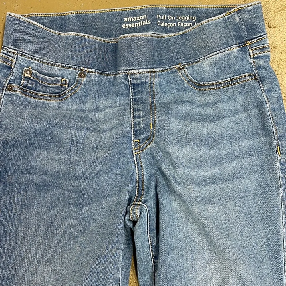 Amazon Essentials Pull On Denim Jeggings Size 4 Short